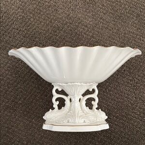 Lenox Aquarius Collection : Ivory Dolphin Pedestal Oval Bowl Centerpiece